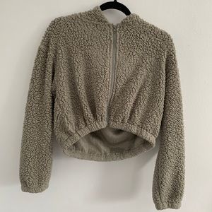 green cropped fuzzy zip up hoodie